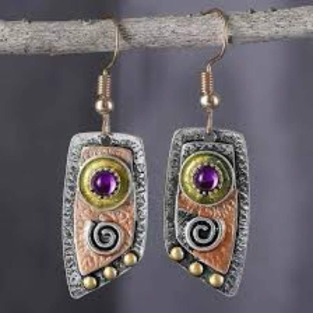 🌻5/$25🌻 Gypsy Soul Amethyst Spiral Drop Earrings